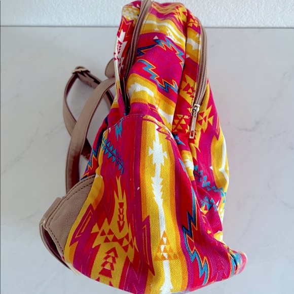 Native Print Backpack - Picture 4 of 6